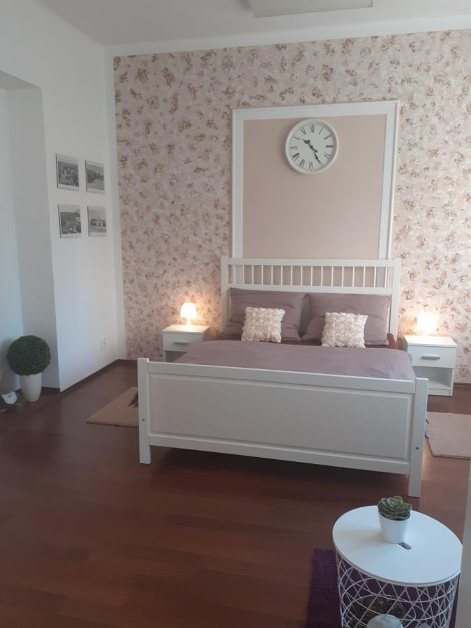 Ubytování Na Správném Místě Znojmo Exterior foto